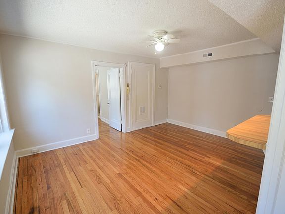 3rd image of 3706 Wyoming St