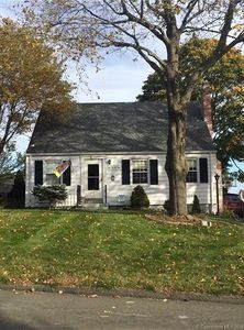 121 Bellevue Ave, West Haven, CT, 06516