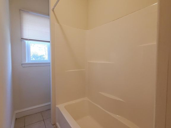 5th image of 508 S 44th St Floor 1