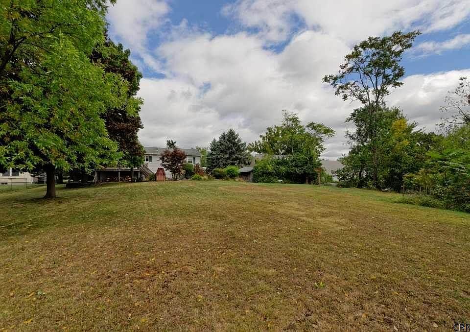 1st image of 51 Heartt Ave