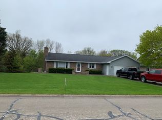 2196 Jen Rae Rd, Green Bay, WI 54311