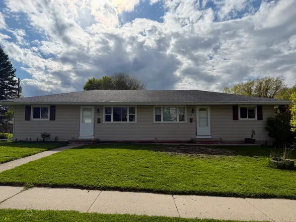 2 Meadowlark Dr, Madison, WI 53714