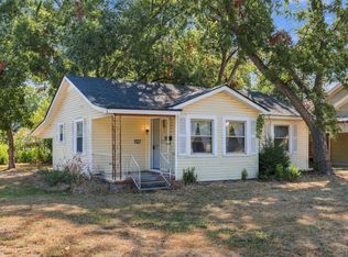 521 N Trinity St, Gilmer, TX 75644