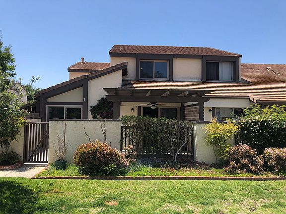 2nd image of 24636 Golfview Dr