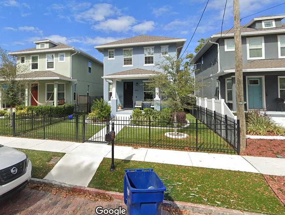 Yard is all high-quality turf - great for pets!