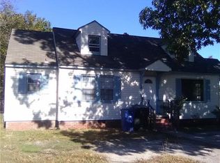 715 Wilcox Ln, Newport News, VA 23605