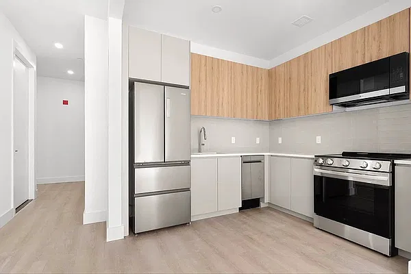 Kitchen, photo 1
