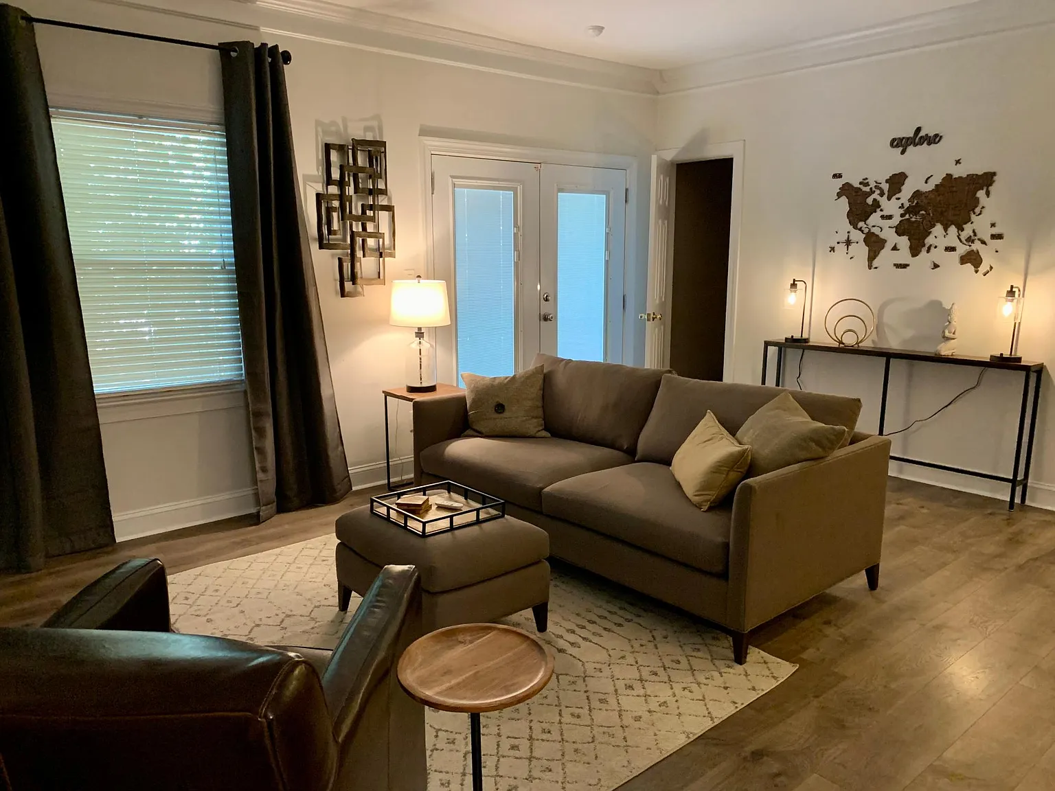 2 bed, 1063 sqft, $2,995 — Photo 4