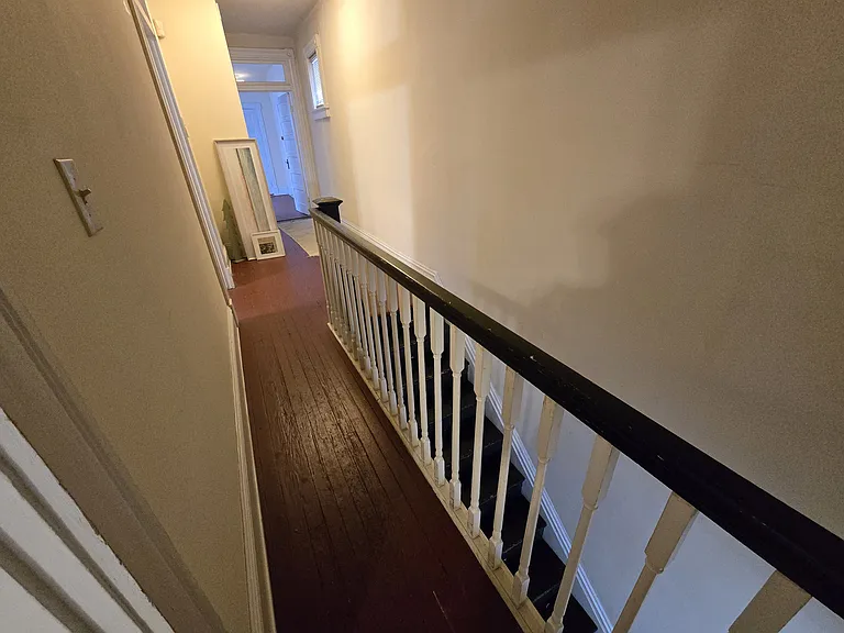 2209 W Main St — Photo 19