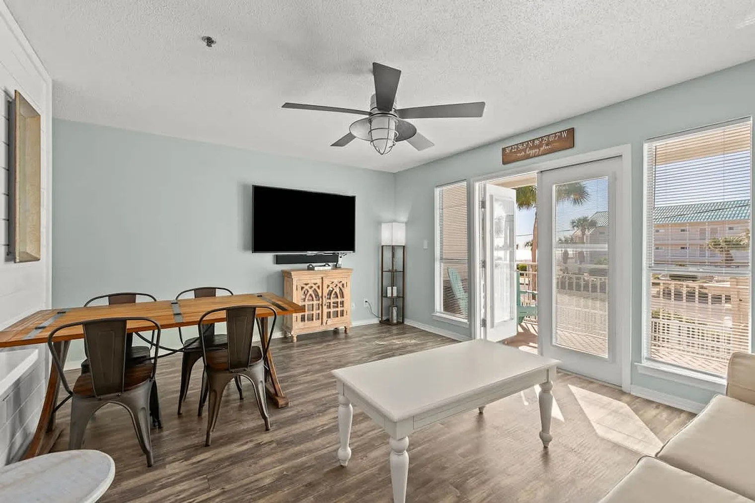 1 bed, 1.0 bath, 645 sqft, $3,156 — Photo 3