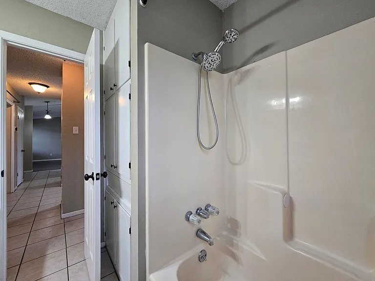 1710 Joy Dr — Photo 24