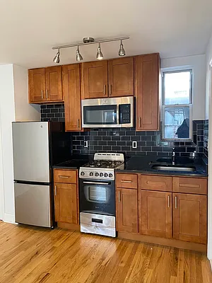 Rented by Waverly Realty Associates | media 27