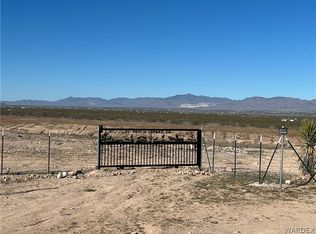 7091 W Cerbat Dr, Golden Valley, AZ 86413