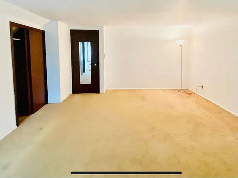 80-47 Chevy Chase St — Photo 11
