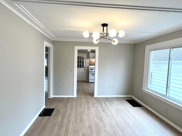 102 Hazel St #1 — Photo 11