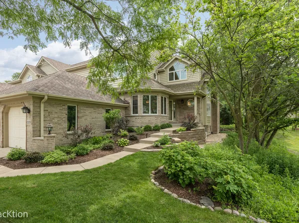2325 Durand Dr, Downers Grove, IL 60515
