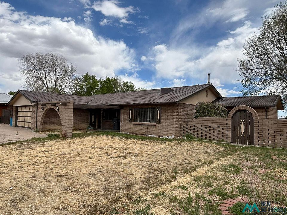 1st image of 725 Terrace Dr
