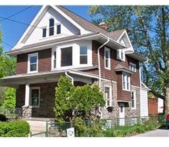 22 E Benedict Ave photo 1