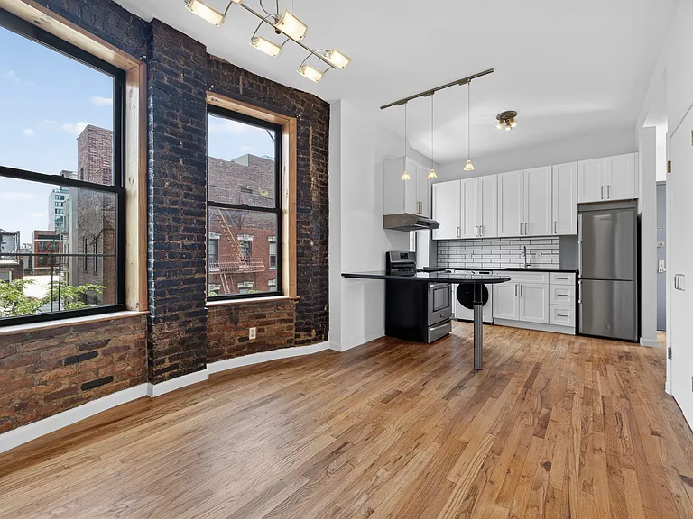 17 Prince St #12 — Photo 4