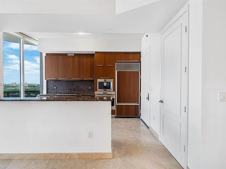 16001 Collins Ave #1505 — Photo 4