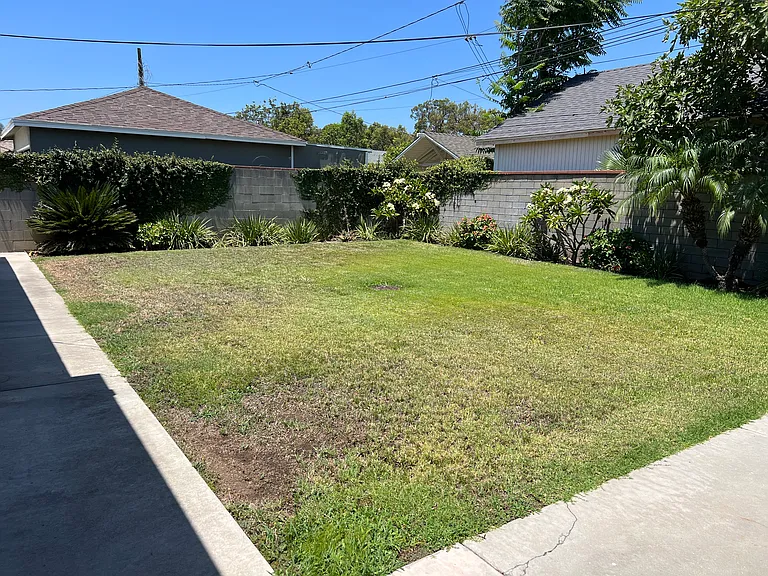 5471 Temple City Blvd — Photo 28