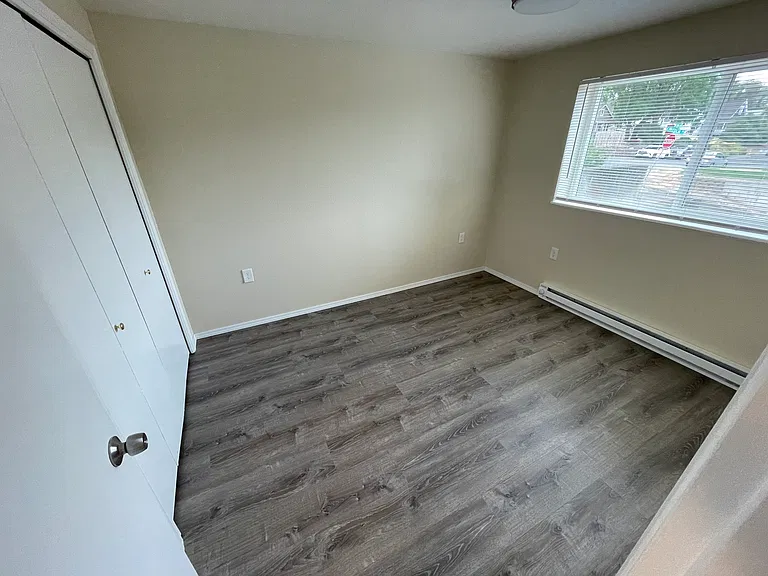 219 W 12th St #4 — Photo 5