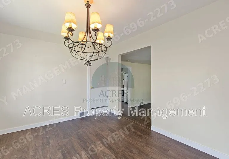 15446 21st Ave SW — Photo 8