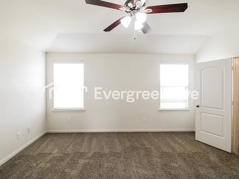 9435 Gold Mountain Dr — Photo 7