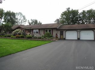 156 Hawthorne Rd, Utica, NY 13502