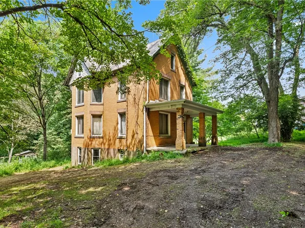 5740 Mamont Rd, Murrysville, PA 15668