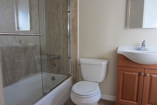 3rd image of 2501 Skylark Dr APT 4