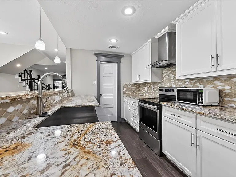 11280 Braes Forest Dr #406 — Photo 19