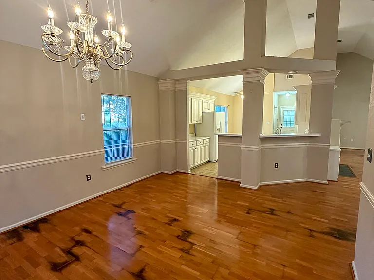 213 Carrington Ln — Photo 21