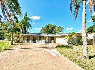 2372 Eastwood Dr, Clearwater, FL 33765