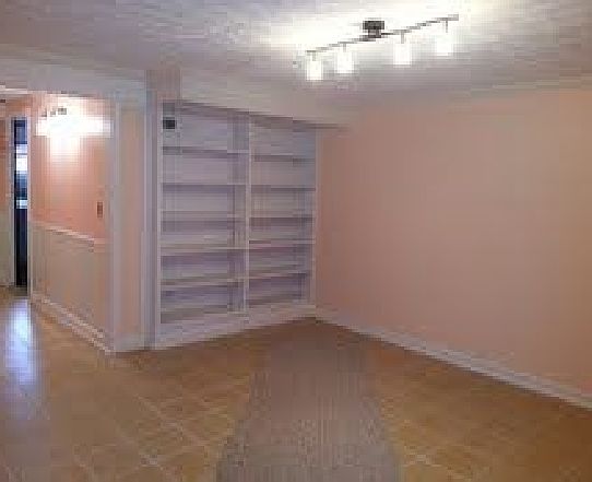 2nd image of 605 Timber Ln