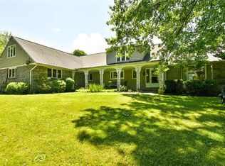 2 Gilbert Rd, New Hartford, NY 13413