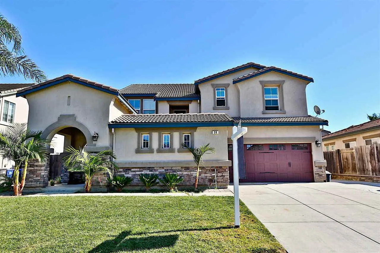 38 Matisse Ct photo 1