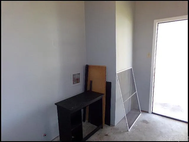 905 Norma Ct — Photo 18
