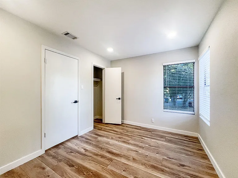 3506 Larchmont Cv #A — Photo 9
