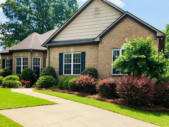 2608 Oakleaf Cir, Helena, AL 35022