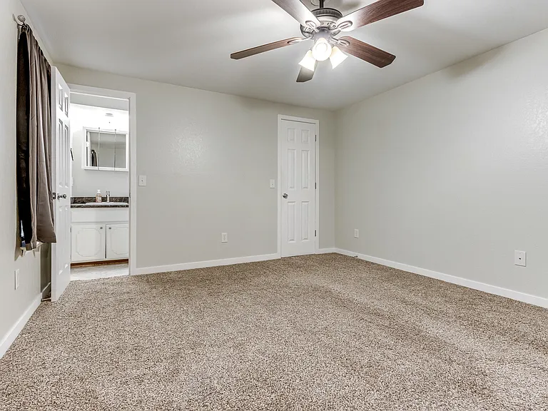 8413 Bigwood Dr — Photo 22