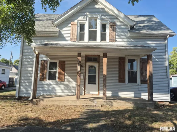 921 Catherine St, Pekin, IL 61554