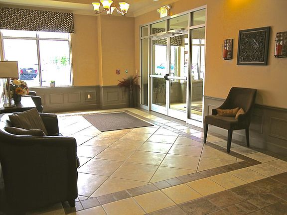 1st Floor waiting area