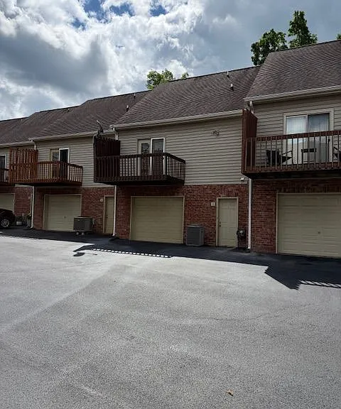 2503 Lakeview Dr #13 — Photo 3