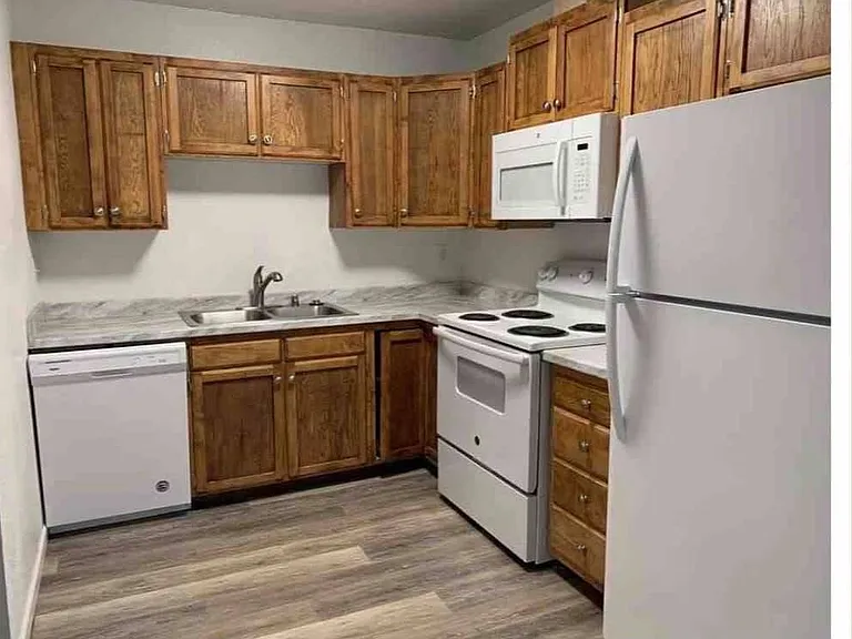 530 Carin Pl #1 — Photo 5