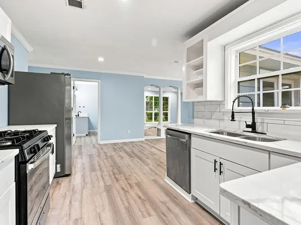 9402 Alcott Dr, Houston, TX 77080