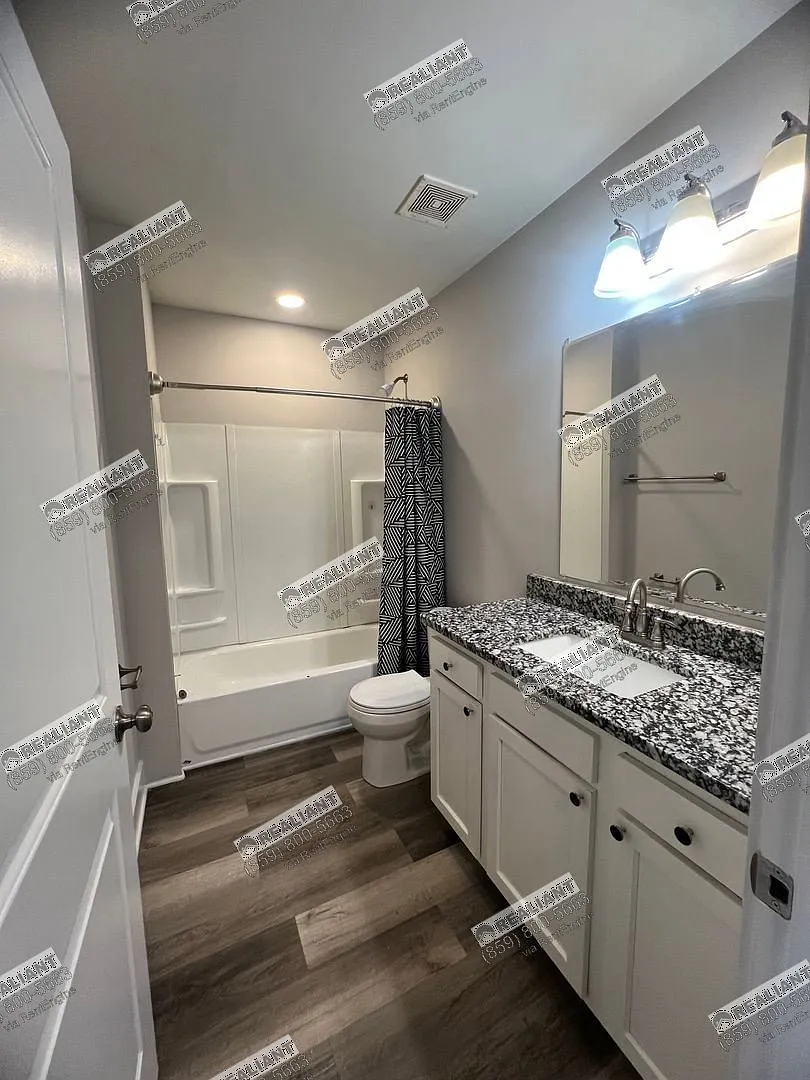 1 bed, 1.0 bath, $995 — Photo 4