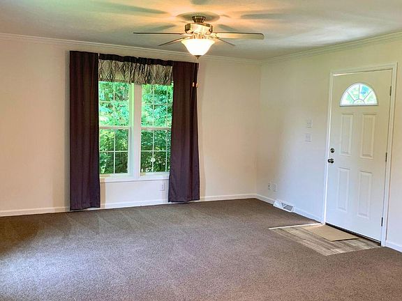4th image of 111 Azalea Cir