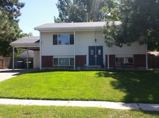582 E Pali St, Sandy, UT 84070