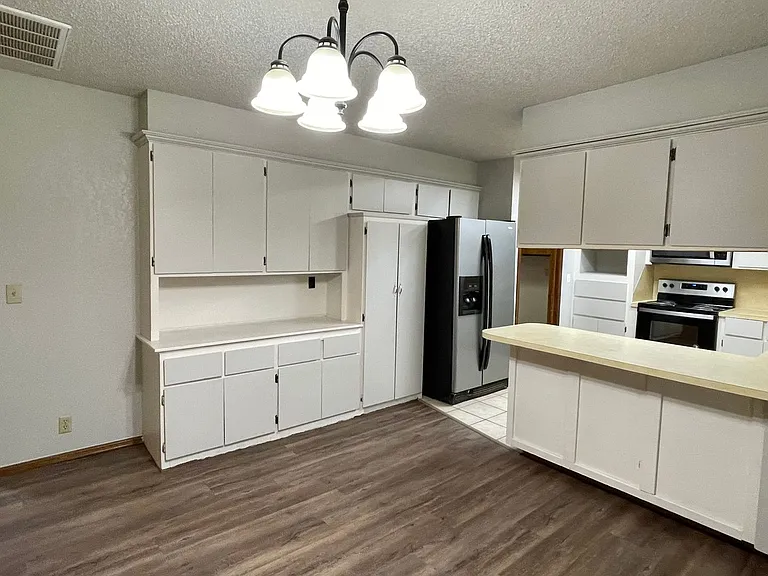 903 Northbrook Ave — Photo 5